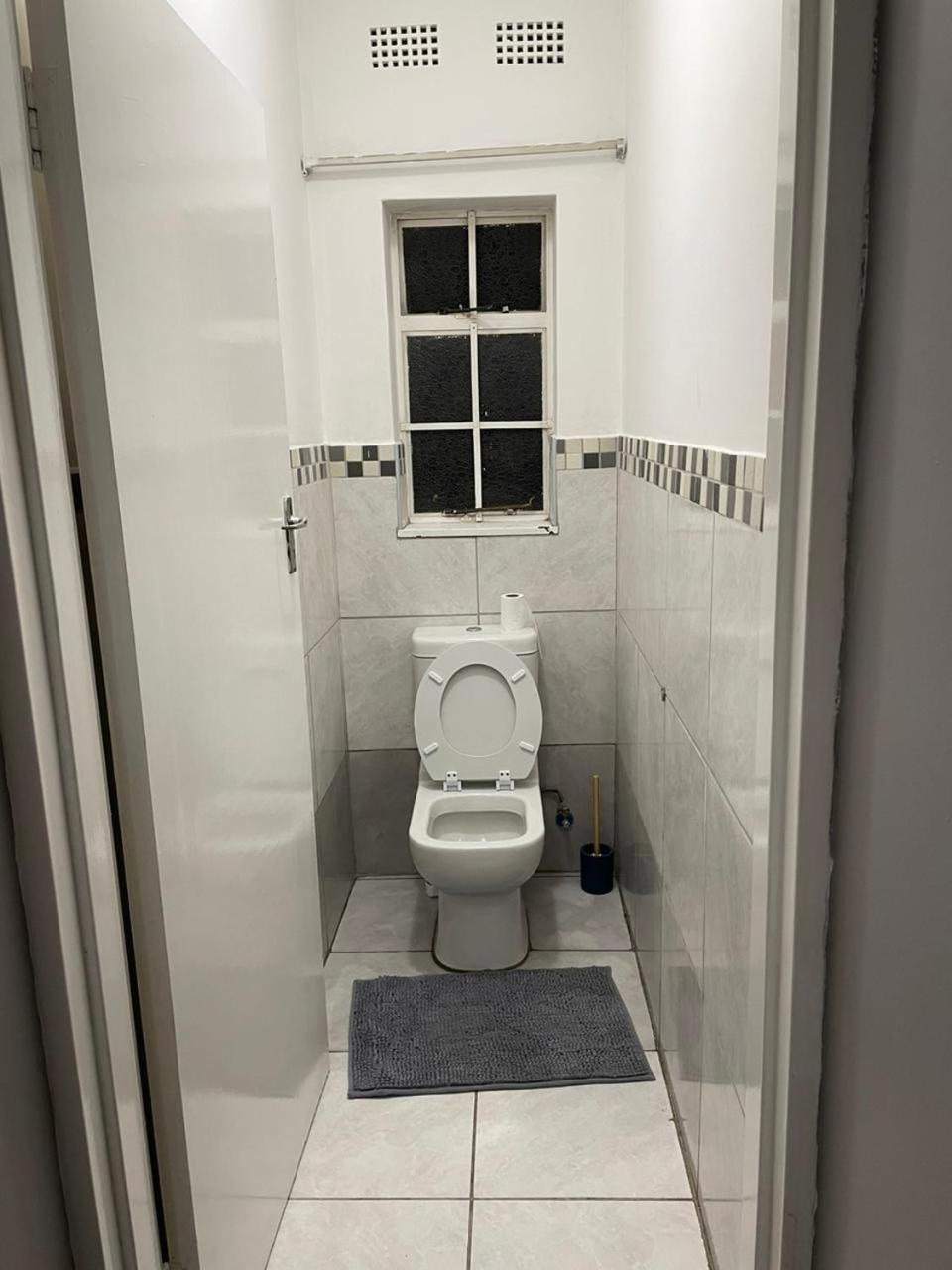 Travelers Standard Appartement Kempton Park Buitenkant foto